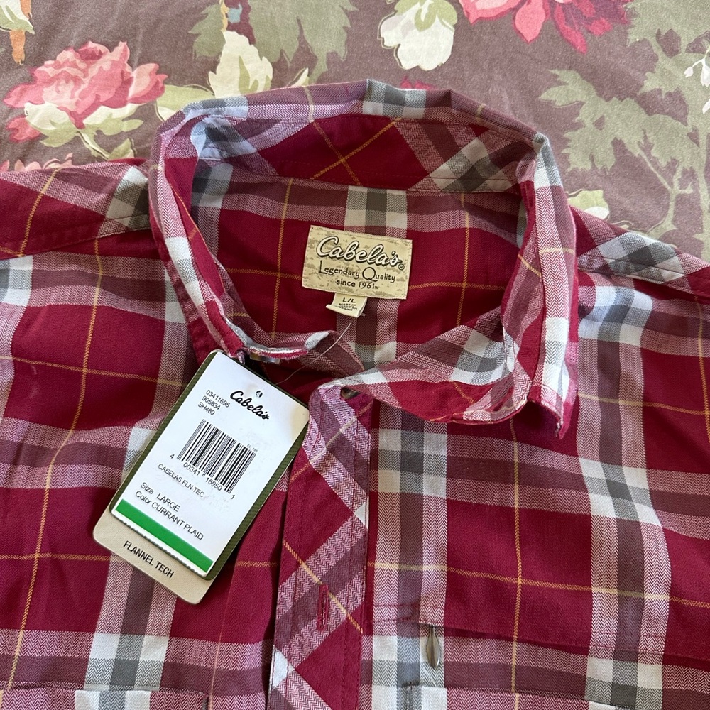 New Cabela's Large Men's Red Plaid Flannel Tech Shirt